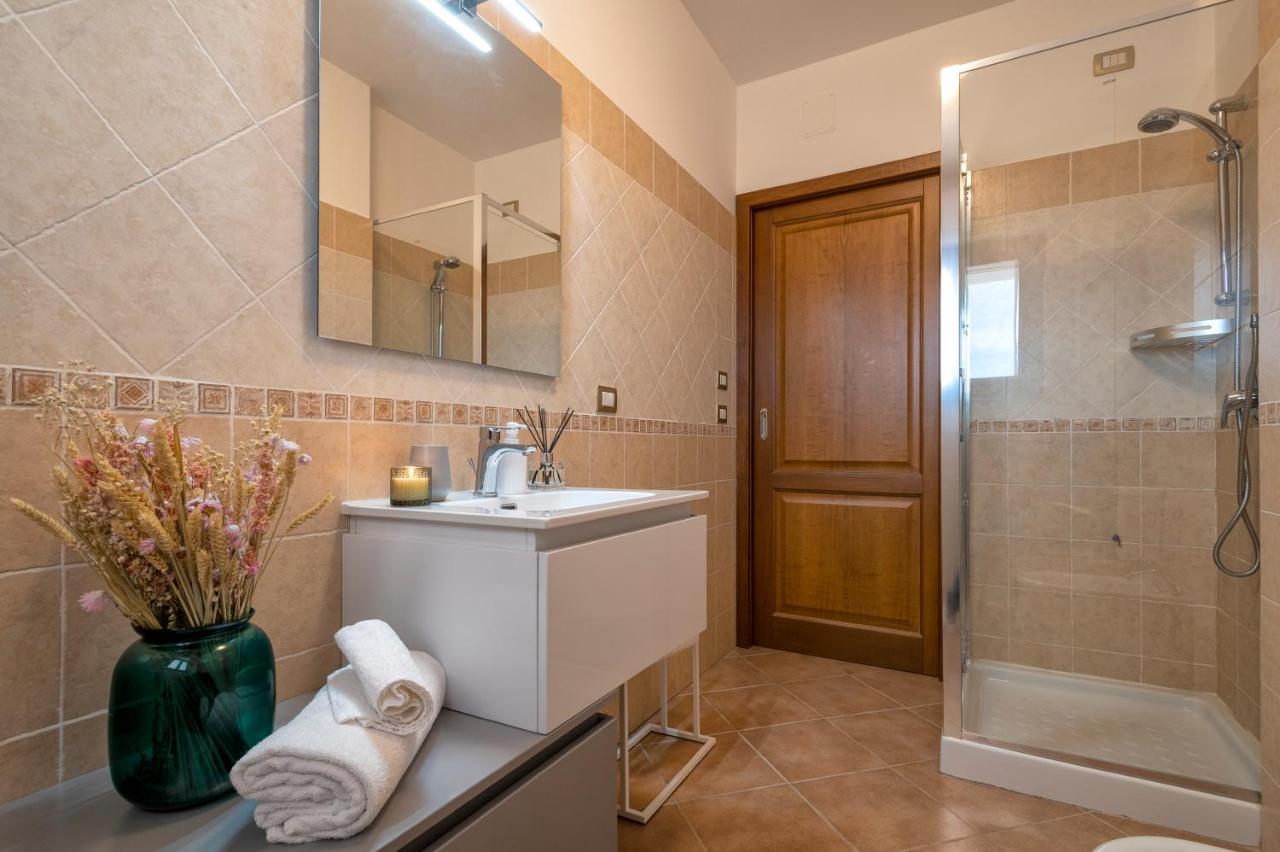 Le Terrazze Apartments Алгеро Екстериор снимка