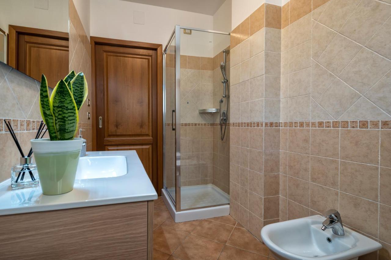 Le Terrazze Apartments Алгеро Екстериор снимка