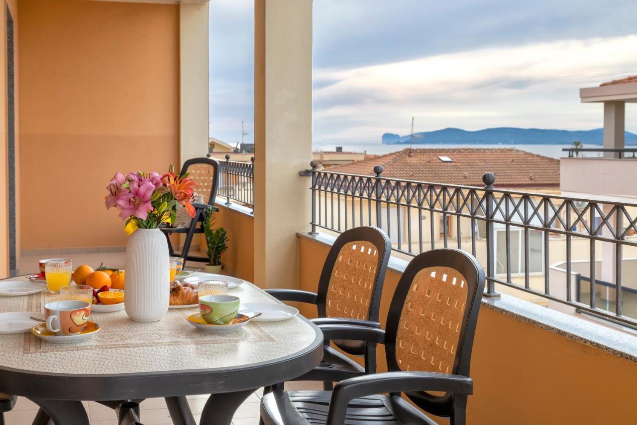 Le Terrazze Apartments Алгеро Екстериор снимка