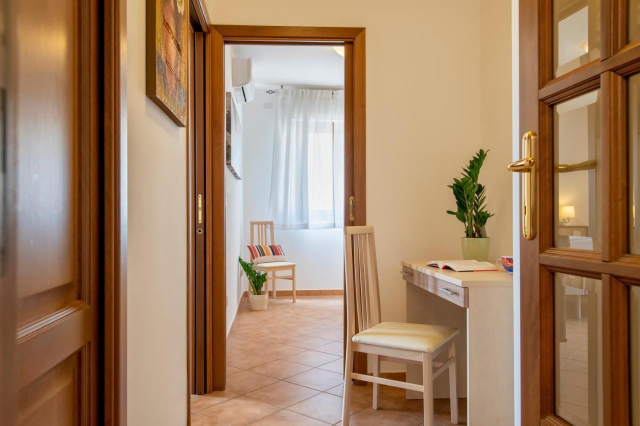 Le Terrazze Apartments Алгеро Екстериор снимка