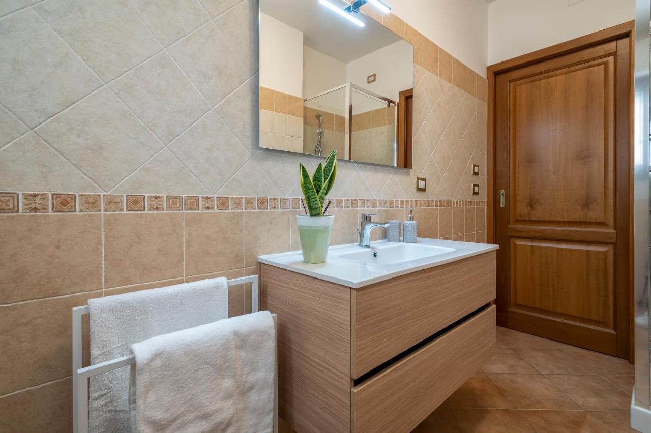 Le Terrazze Apartments Алгеро Екстериор снимка