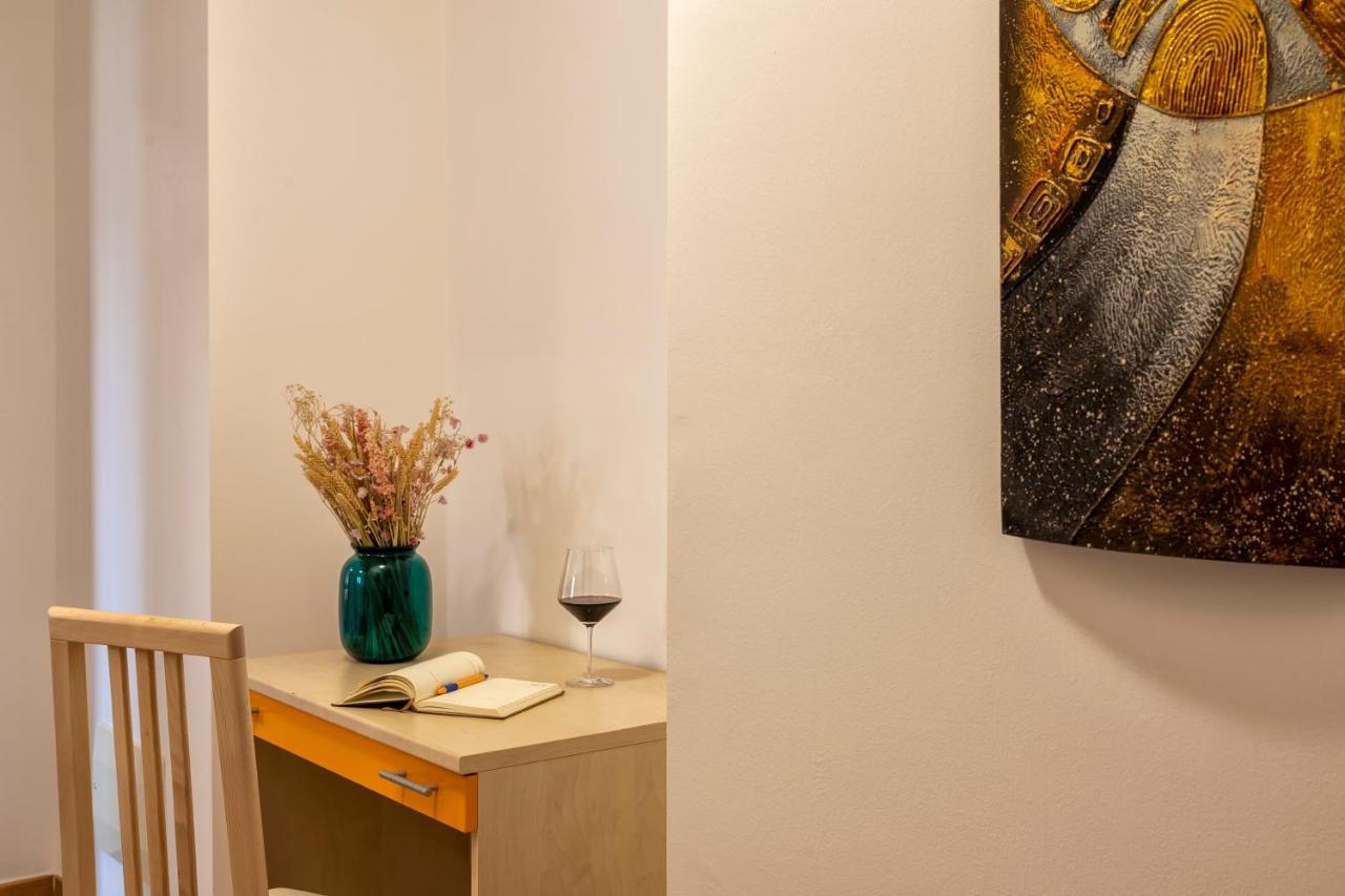 Le Terrazze Apartments Алгеро Екстериор снимка