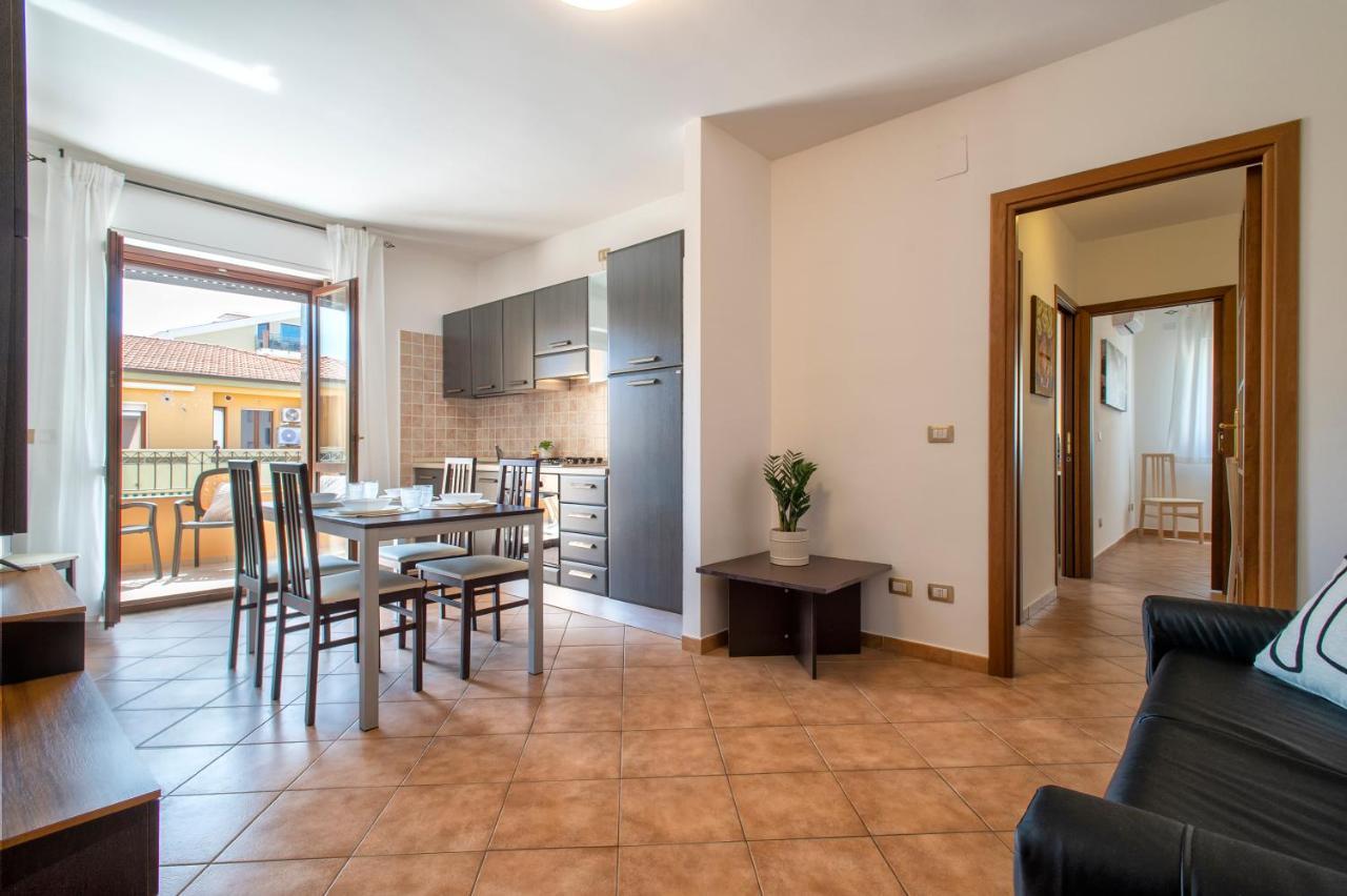 Le Terrazze Apartments Алгеро Екстериор снимка