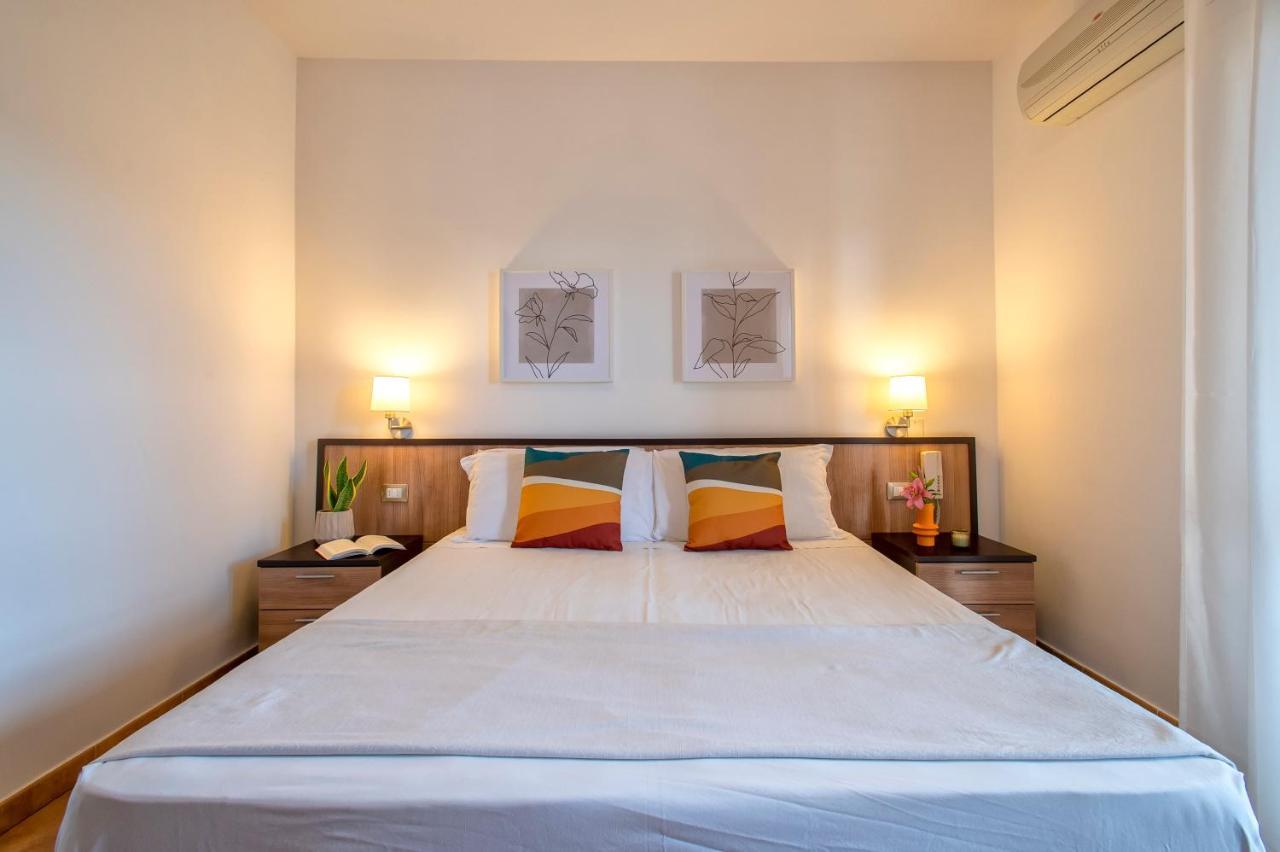 Le Terrazze Apartments Алгеро Екстериор снимка