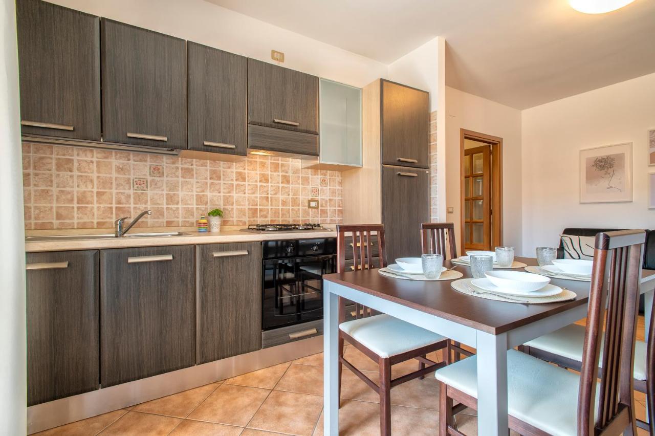 Le Terrazze Apartments Алгеро Екстериор снимка