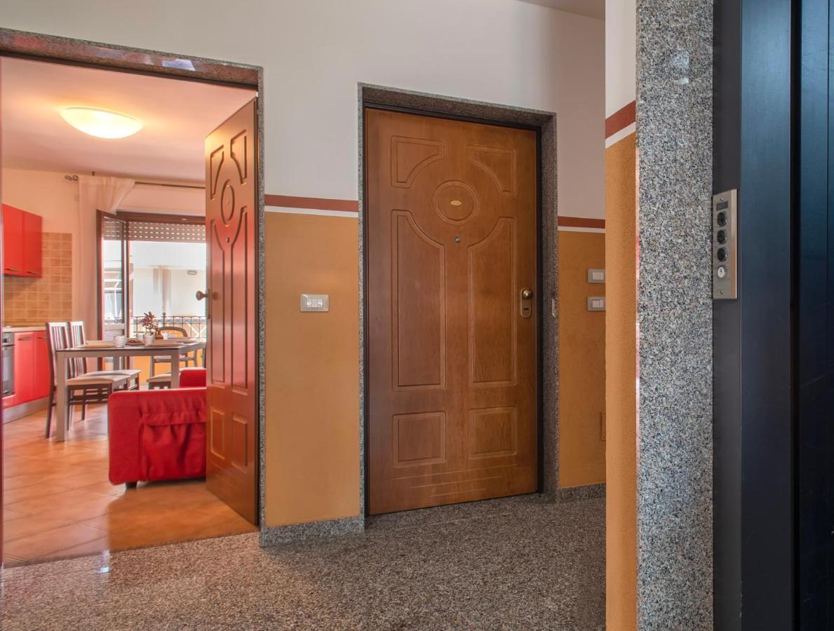 Le Terrazze Apartments Алгеро Екстериор снимка